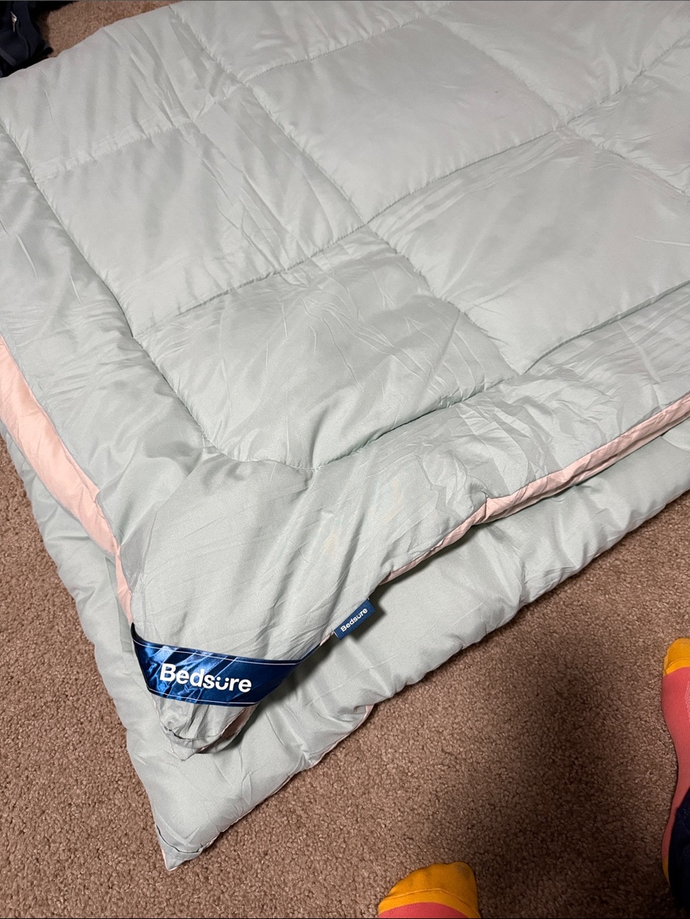 Bedsure Light Gray Comforter with Pink Trim - Down Alternative